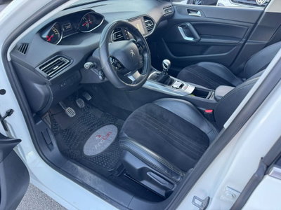 Peugeot 308 BlueHDi 120 S&S Allure (5)