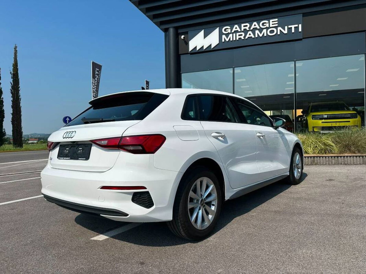 Audi A3 Sportback 35 TFSI Business Advanced (3)