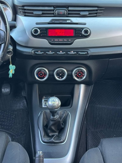 Alfa Romeo Giulietta 1.6 JTDm-2 Progression c/CL (13)
