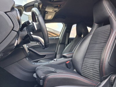 Mercedes-Benz Classe A 200 d Premium (5)
