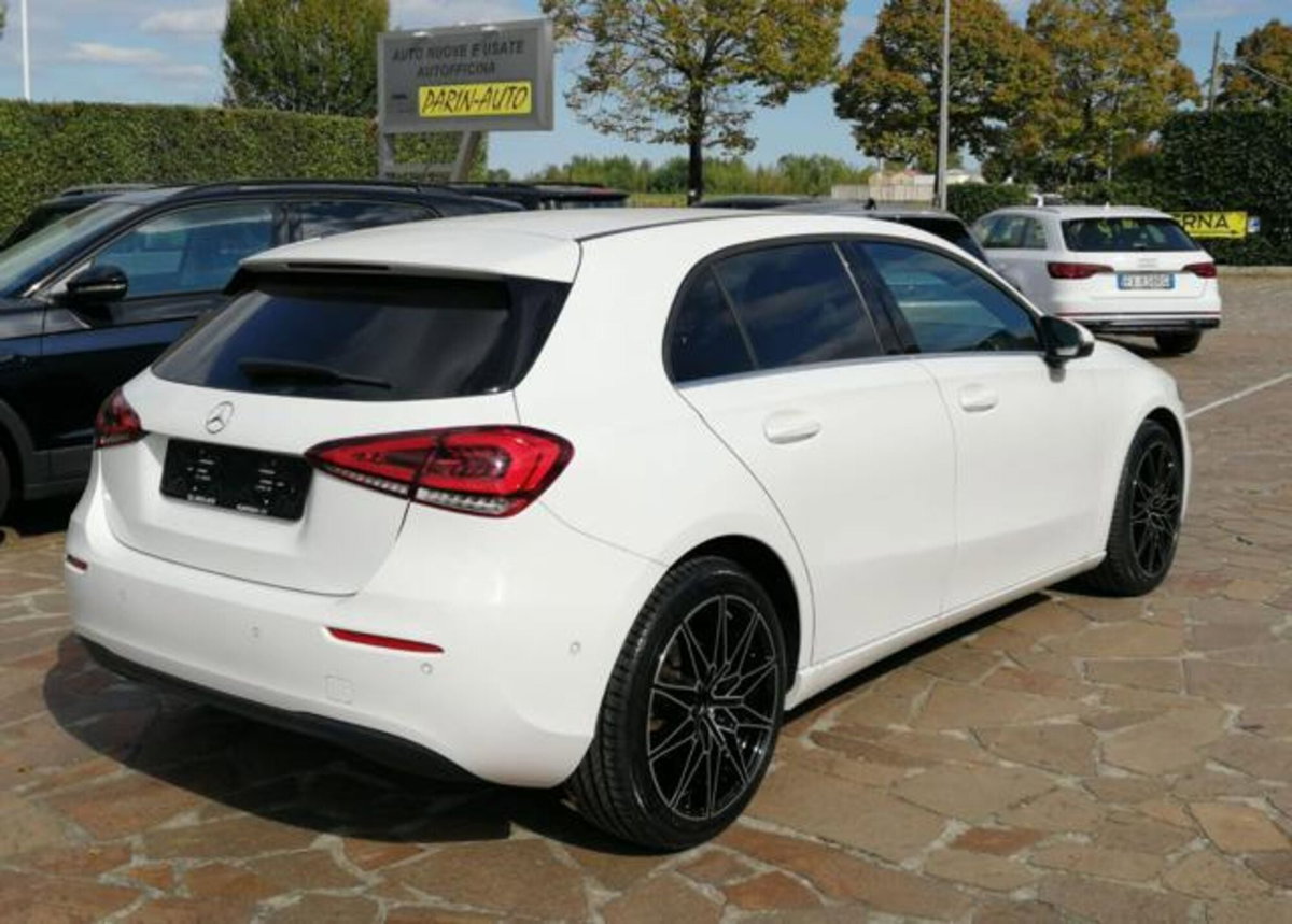 Mercedes-Benz Classe A Sedan 180 d Automatic 4p. Executive (2)
