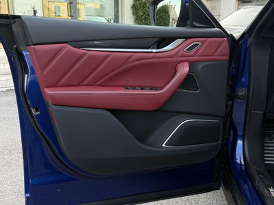 Maserati Levante Levante 3.8 V8 Ultima 580cv auto (11)