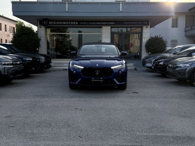 Maserati Levante Levante 3.8 V8 Ultima 580cv auto (2)
