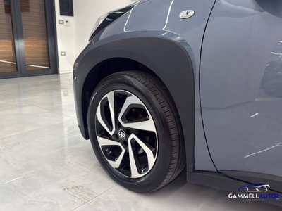 Toyota Aygo X 1.0 Lounge 72cv (11)