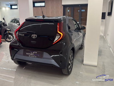 Toyota Aygo X 1.0 Lounge 72cv (8)
