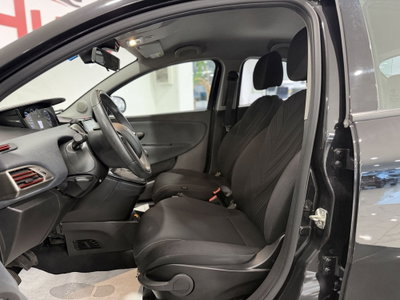 Lancia Ypsilon 1.0 FireFly 5 porte S&S Hybrid Gold Plus (15)