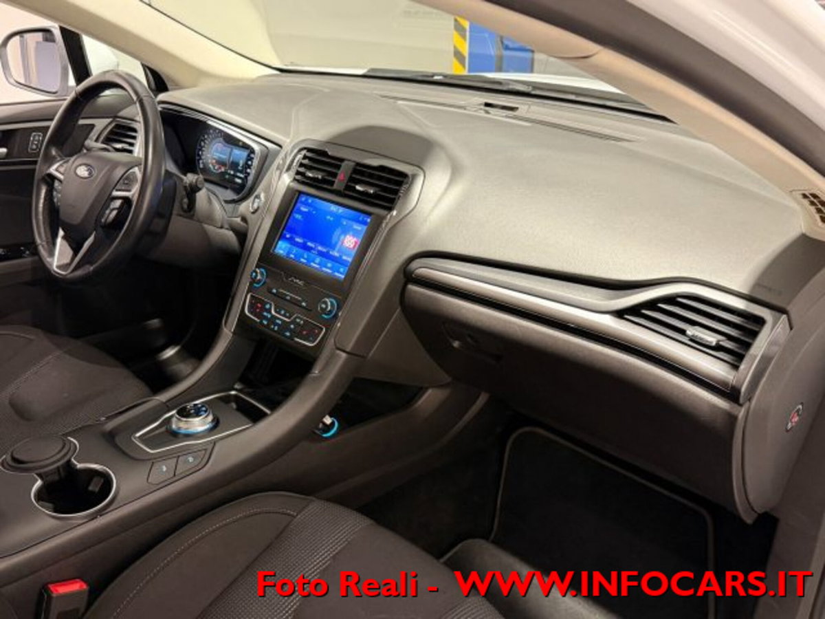 Ford Mondeo Station Wagon 2.0 EcoBlue 150 CV S&S aut. SW Titanium Business (12)