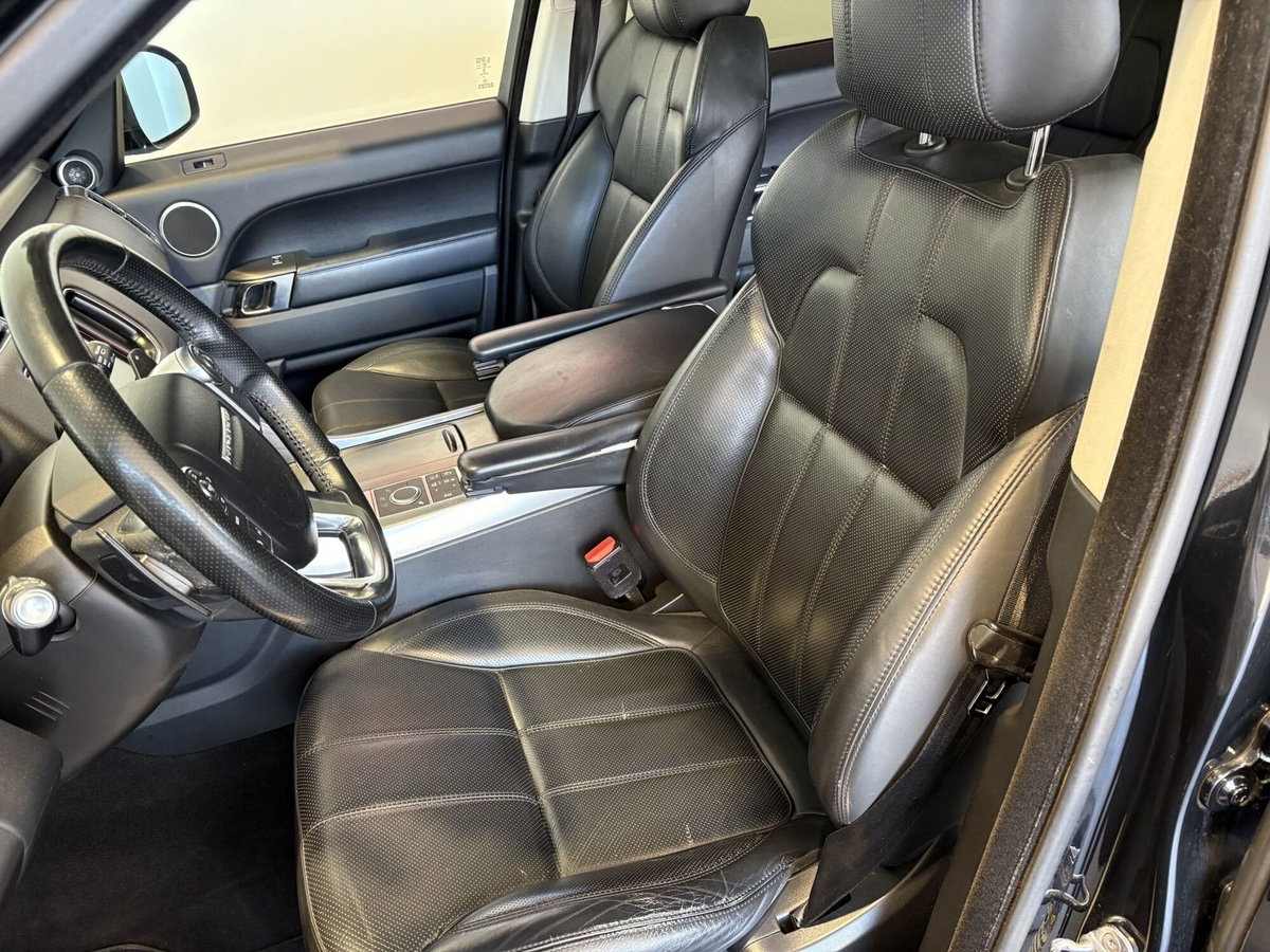 Land Rover Range Rover Sport 3.0 TDV6 HSE (14)