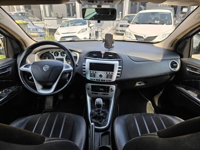 Lancia Delta 1.4 T-Jet 120 CV Argento Ecochic GPL (10)