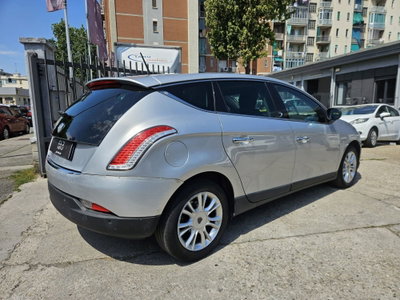 Lancia Delta 1.4 T-Jet 120 CV Argento Ecochic GPL (4)