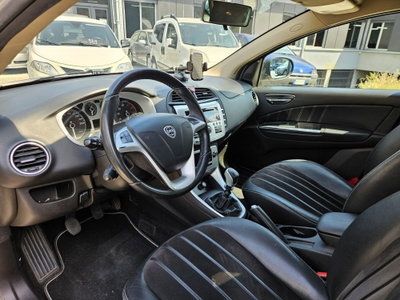 Lancia Delta 1.4 T-Jet 120 CV Argento Ecochic GPL (7)