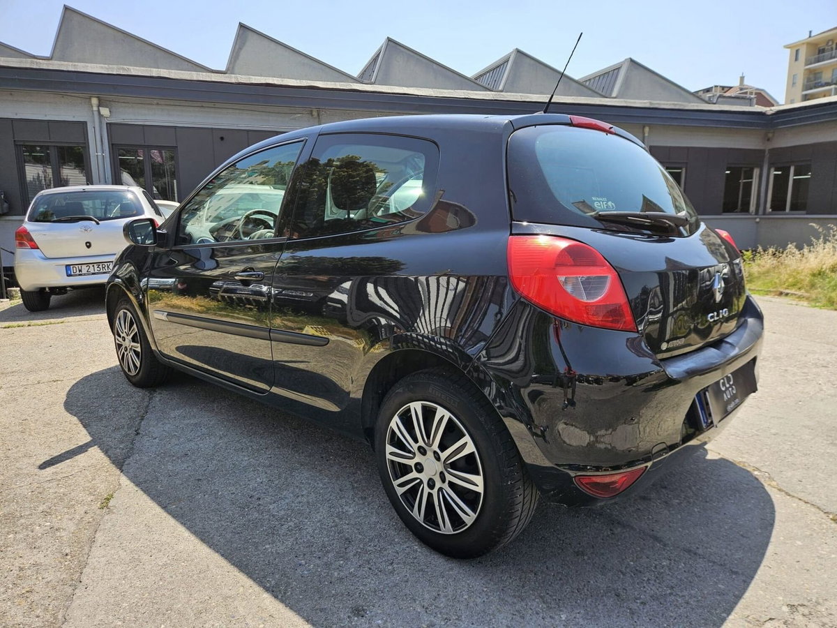 Renault Clio 1.2 16V 3 porte GPL Dynamique (6)