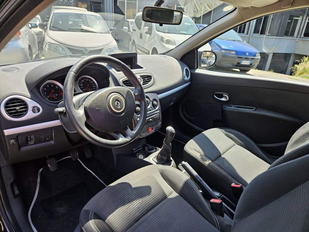 Renault Clio 1.2 16V 3 porte GPL Dynamique (7)