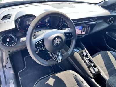 Alfa Romeo Junior 1.2 ibrida Q4 Intensa 145cv edct6 (15)