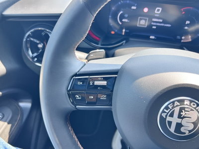 Alfa Romeo Junior 1.2 ibrida Q4 Intensa 145cv edct6 (17)