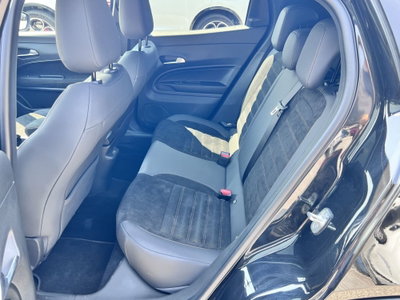 Alfa Romeo Junior 1.2 ibrida Q4 Intensa 145cv edct6 (6)