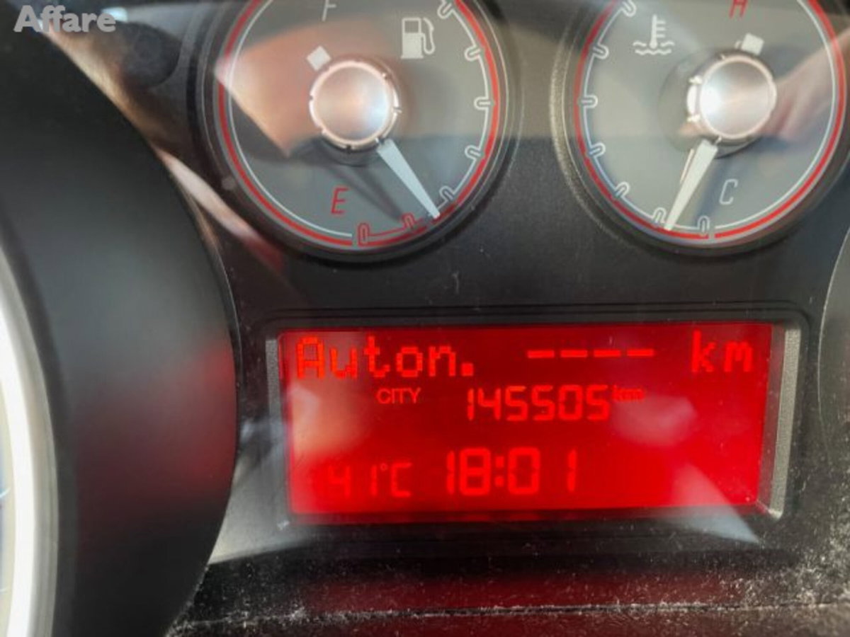 Fiat Punto 1.3 MJT II S&S 95 CV 5 porte Street (11)