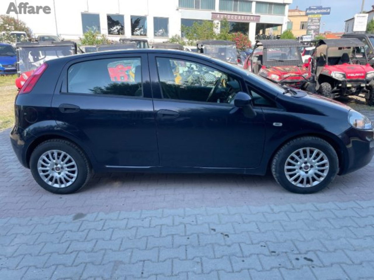 Fiat Punto 1.3 MJT II S&S 95 CV 5 porte Street (6)