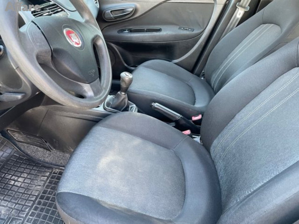 Fiat Punto 1.3 MJT II S&S 95 CV 5 porte Street (9)