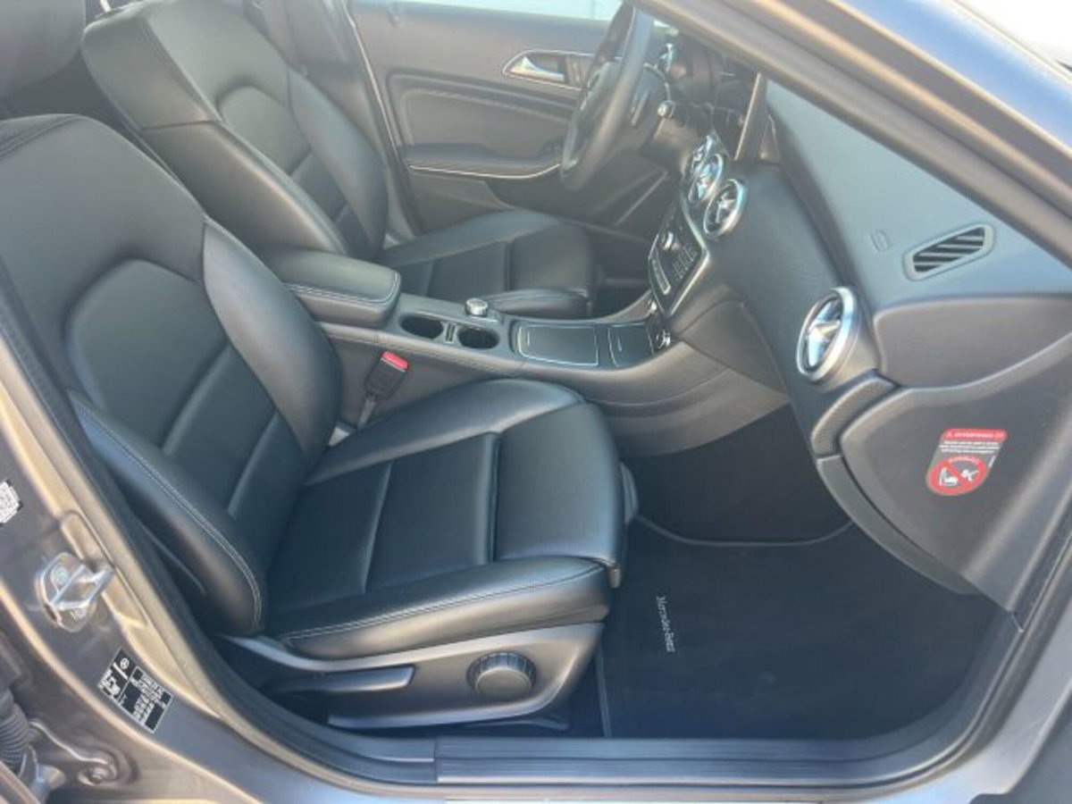 Mercedes-Benz Classe A 180 d Automatic Sport (11)