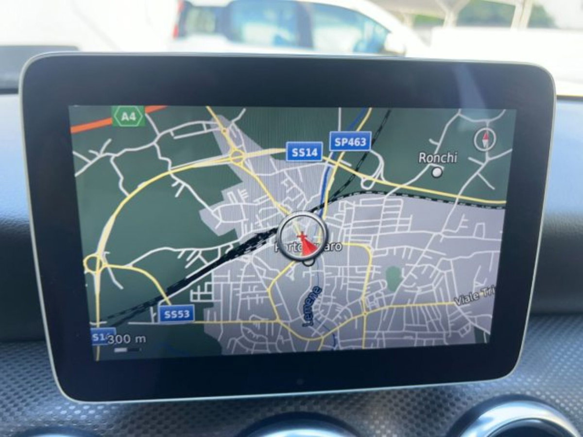 Mercedes-Benz Classe A 180 d Automatic Sport (18)