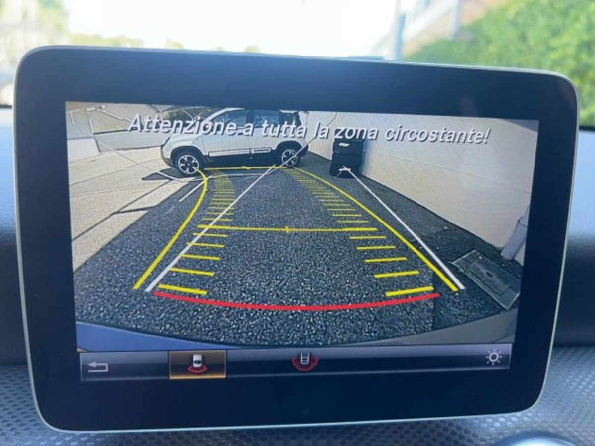 Mercedes-Benz Classe A 180 d Automatic Sport (19)