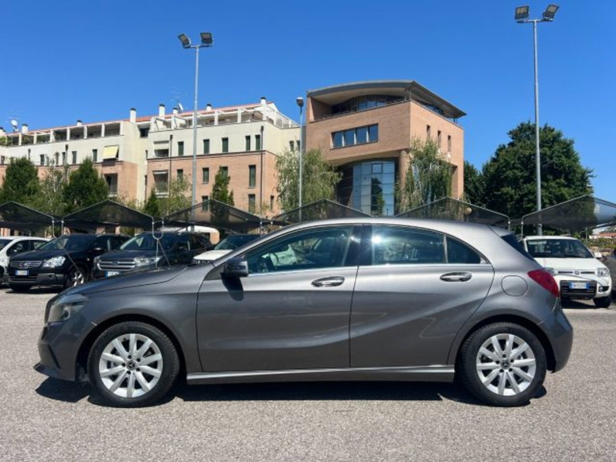 Mercedes-Benz Classe A 180 d Automatic Sport (8)