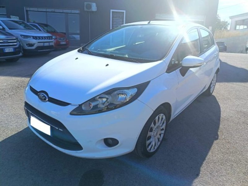 Ford Fiesta 1.4 TDCi 70CV 5 porte Titanium