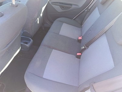 Ford Fiesta 1.4 TDCi 70CV 5 porte Titanium (11)