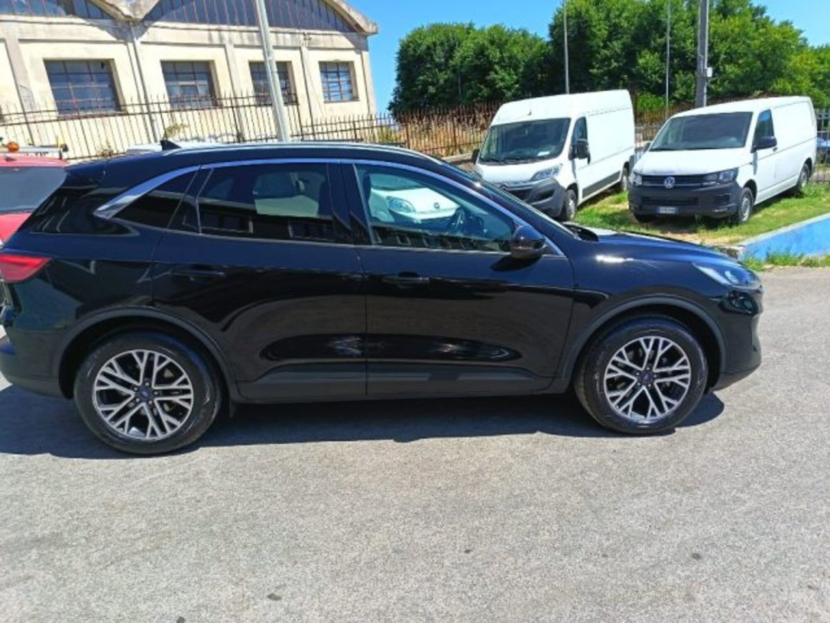 Ford Kuga 2.0 EcoBlue Hybrid 150 CV 2WD Titanium X (5)
