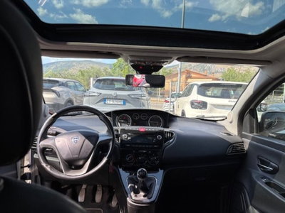 Lancia Ypsilon 1.3 MJT 16V 95 CV 5 porte S&S Platinum (17)