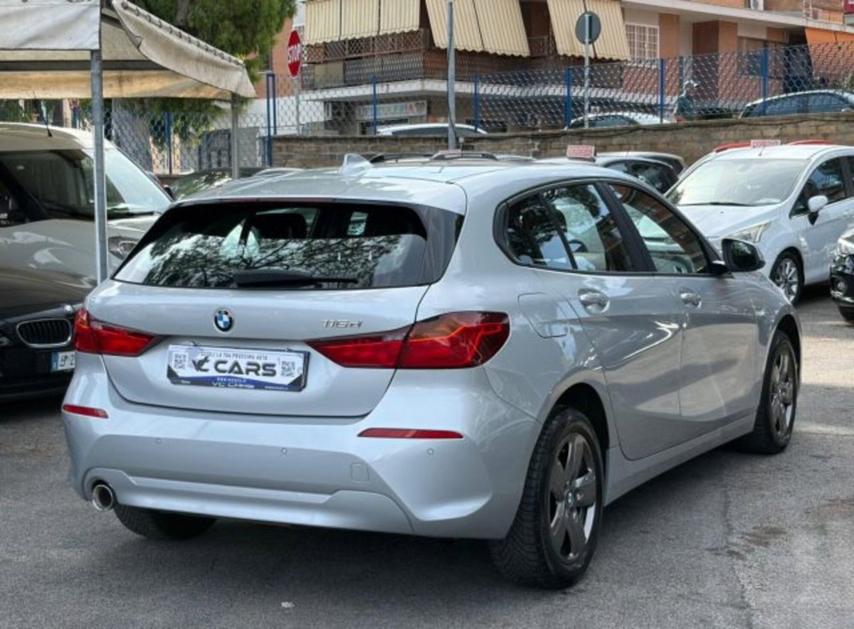 BMW Serie 1 116d 2.0 116CV cat 5 porte Attiva DPF (4)