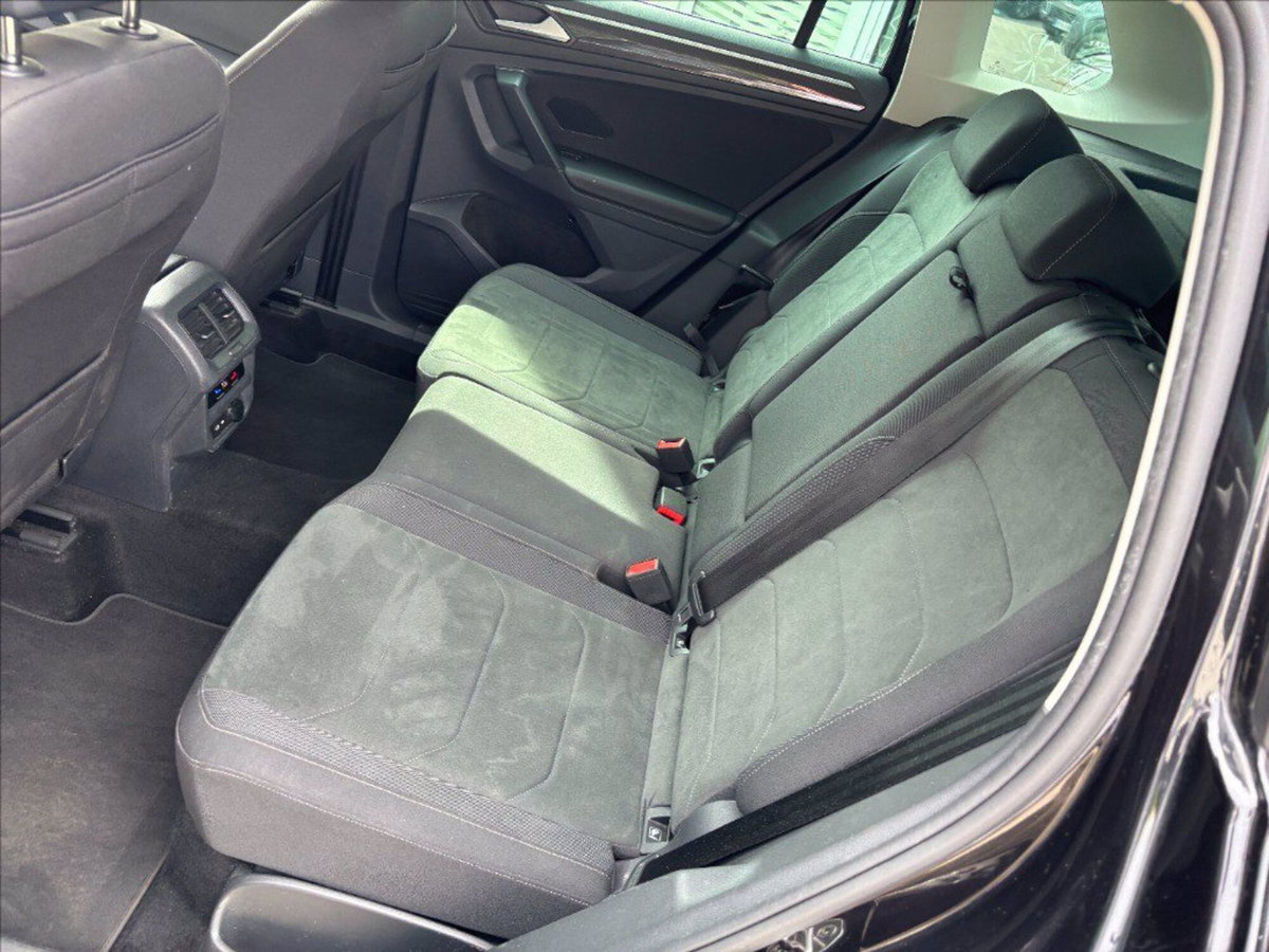 Volkswagen Tiguan 1.5 TSI 150 CV DSG ACT R-Line (13)