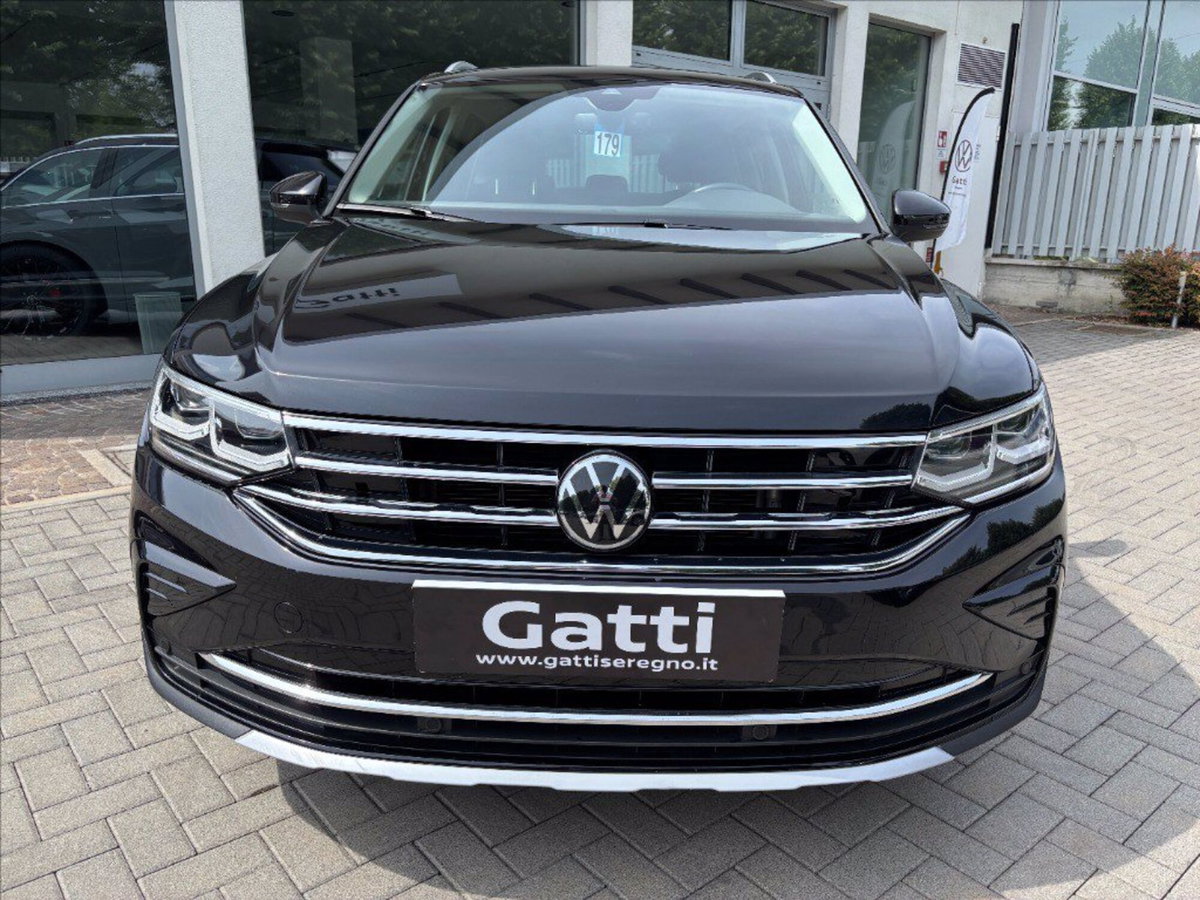 Volkswagen Tiguan 1.5 TSI 150 CV DSG ACT R-Line (3)