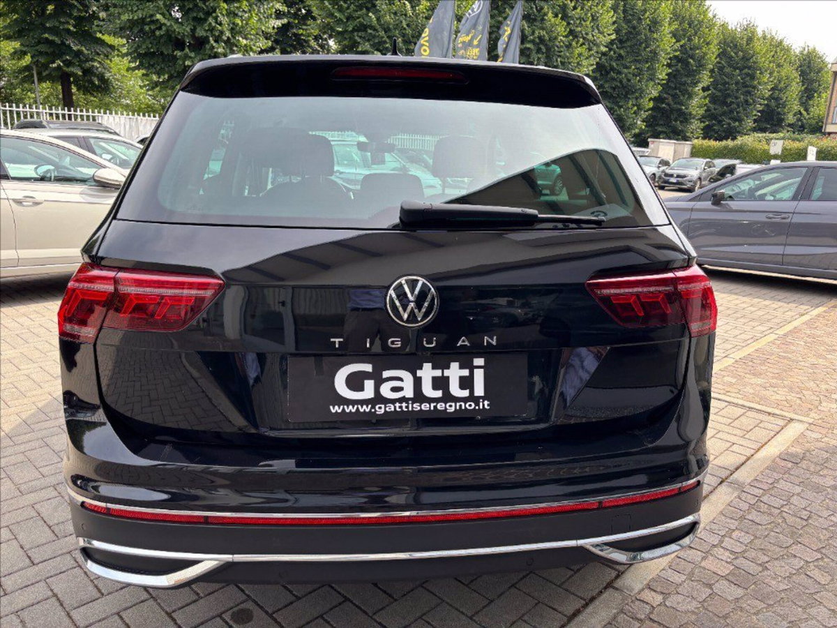 Volkswagen Tiguan 1.5 TSI 150 CV DSG ACT R-Line (8)