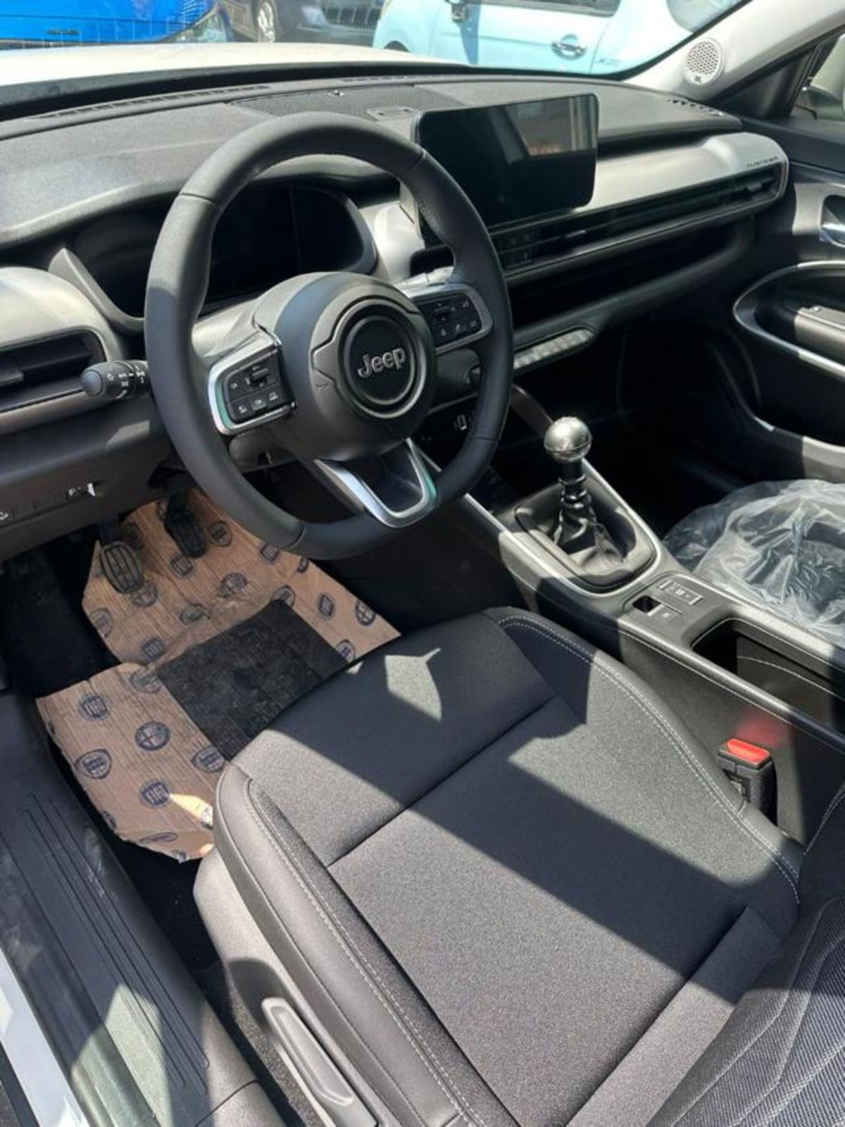 Jeep Avenger 1.2 turbo Summit fwd 100cv (8)