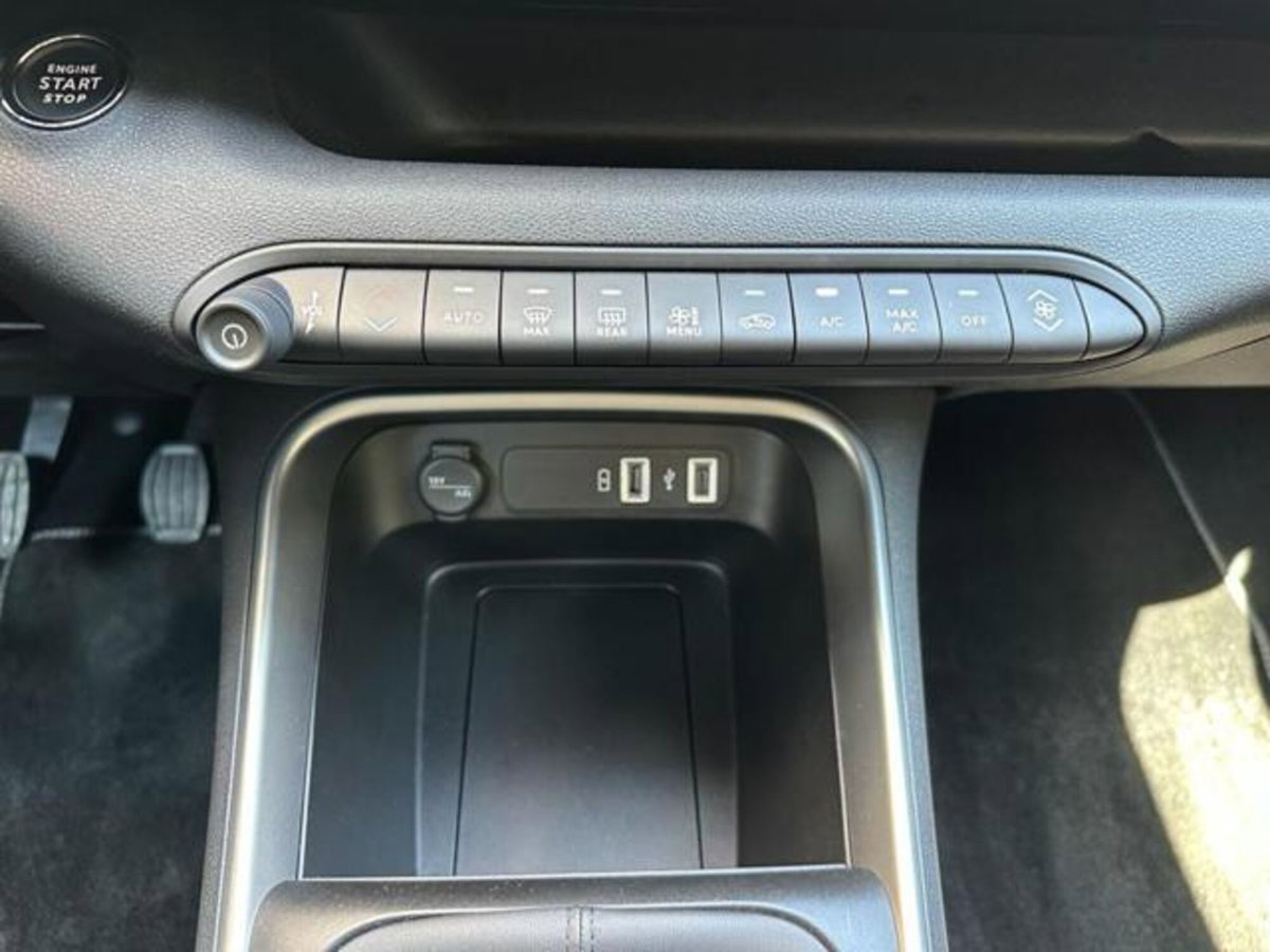 Jeep Avenger 1.2 turbo Altitude fwd 100cv (14)