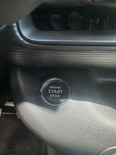 Jeep Avenger 1.2 turbo Altitude fwd 100cv (16)