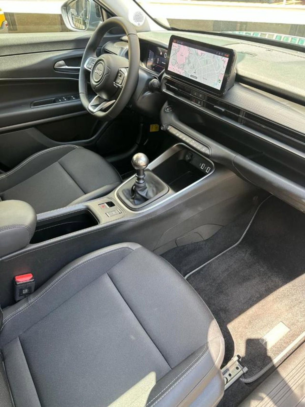 Jeep Avenger 1.2 turbo Altitude fwd 100cv (18)