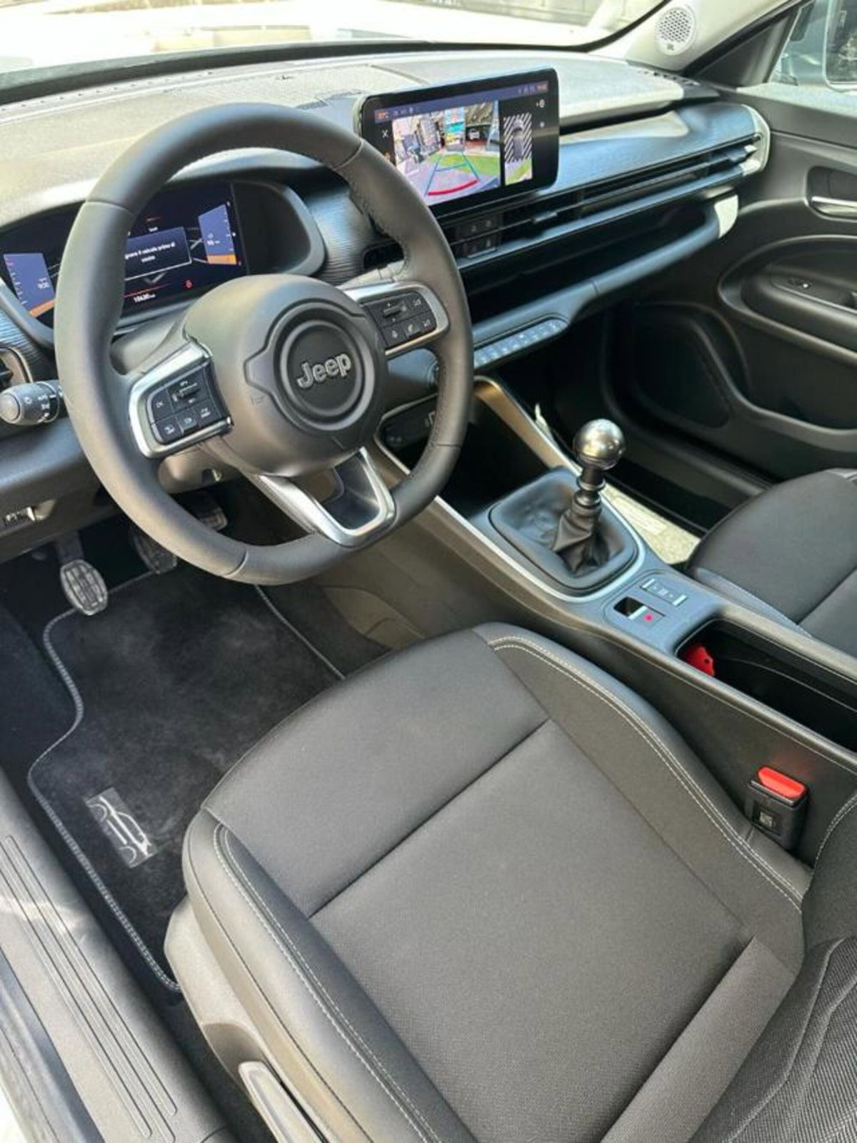 Jeep Avenger 1.2 turbo Altitude fwd 100cv (8)