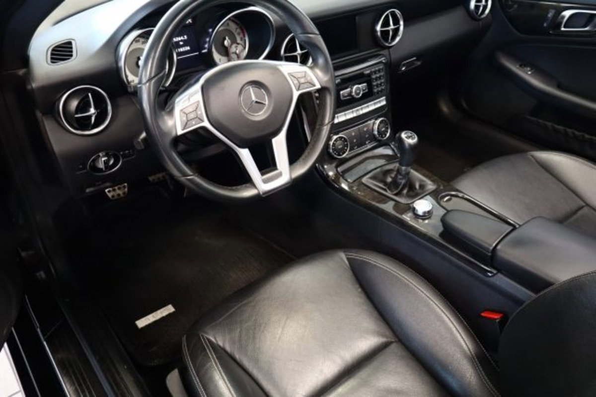 Mercedes-Benz SLK 200 CGI Edition1 (10)