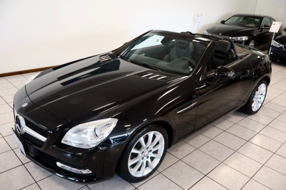 Mercedes-Benz SLK 200 CGI Edition1 (19)