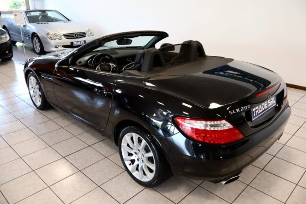 Mercedes-Benz SLK 200 CGI Edition1 (20)