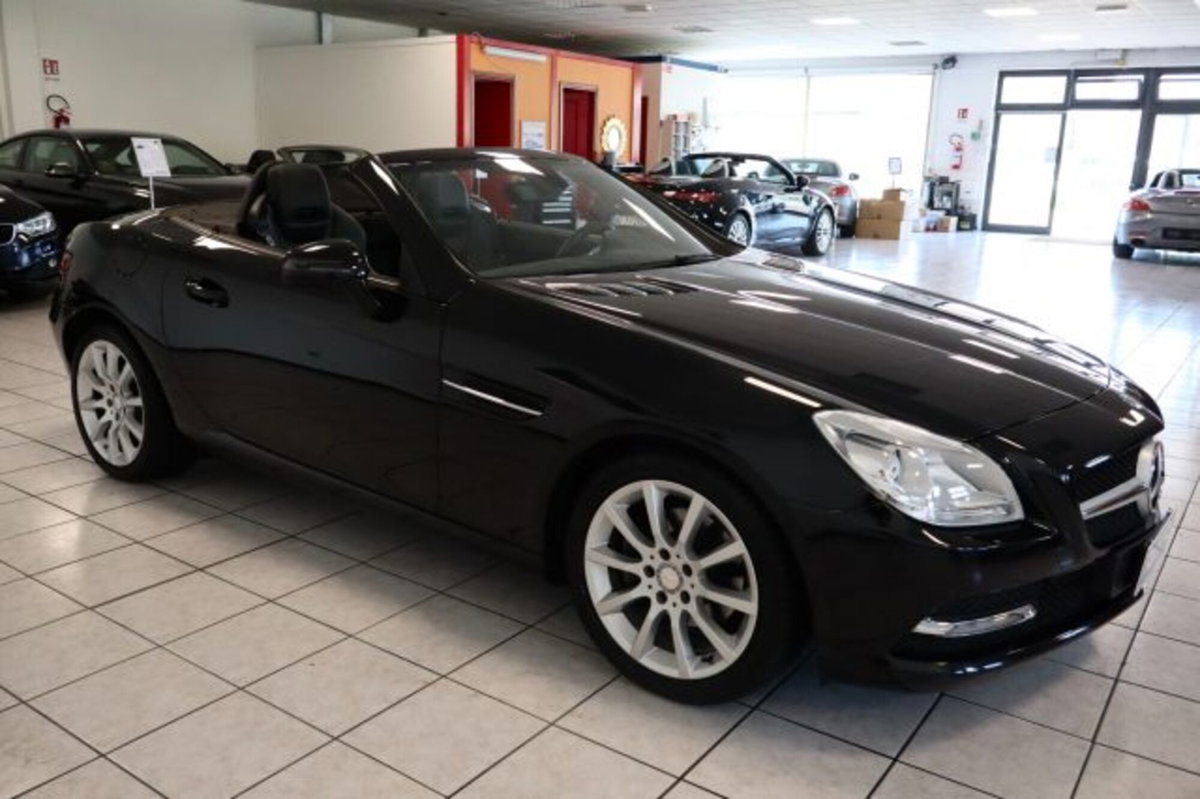 Mercedes-Benz SLK 200 CGI Edition1 (5)