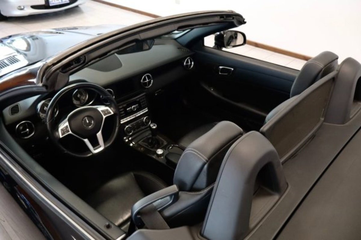 Mercedes-Benz SLK 200 CGI Edition1 (9)