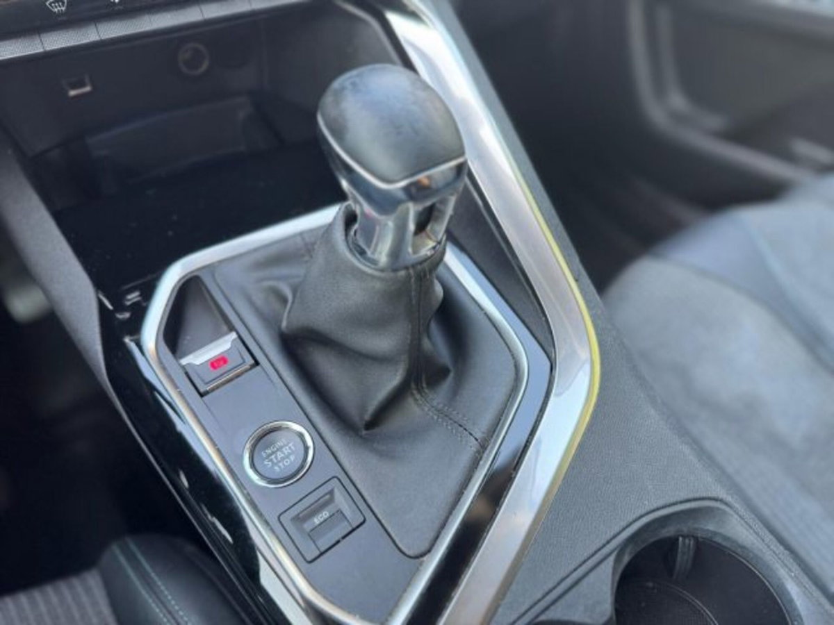 Peugeot 3008 BlueHDi 130 S&S Allure (19)