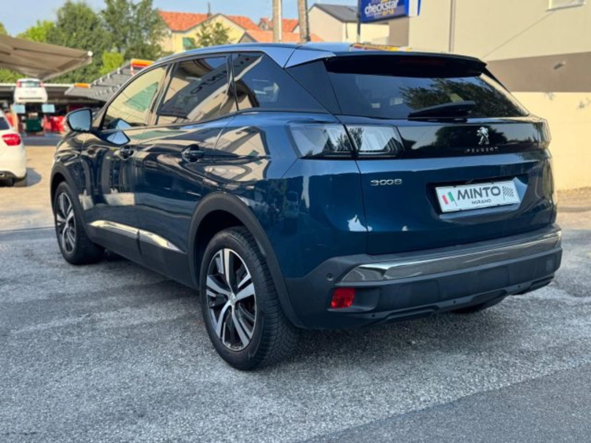Peugeot 3008 BlueHDi 130 S&S Allure (2)