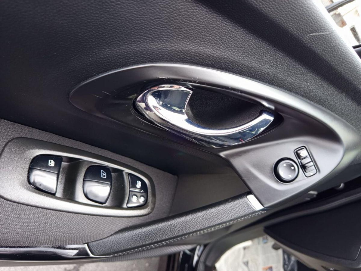 Renault Kadjar dCi 8V 115CV Business (12)