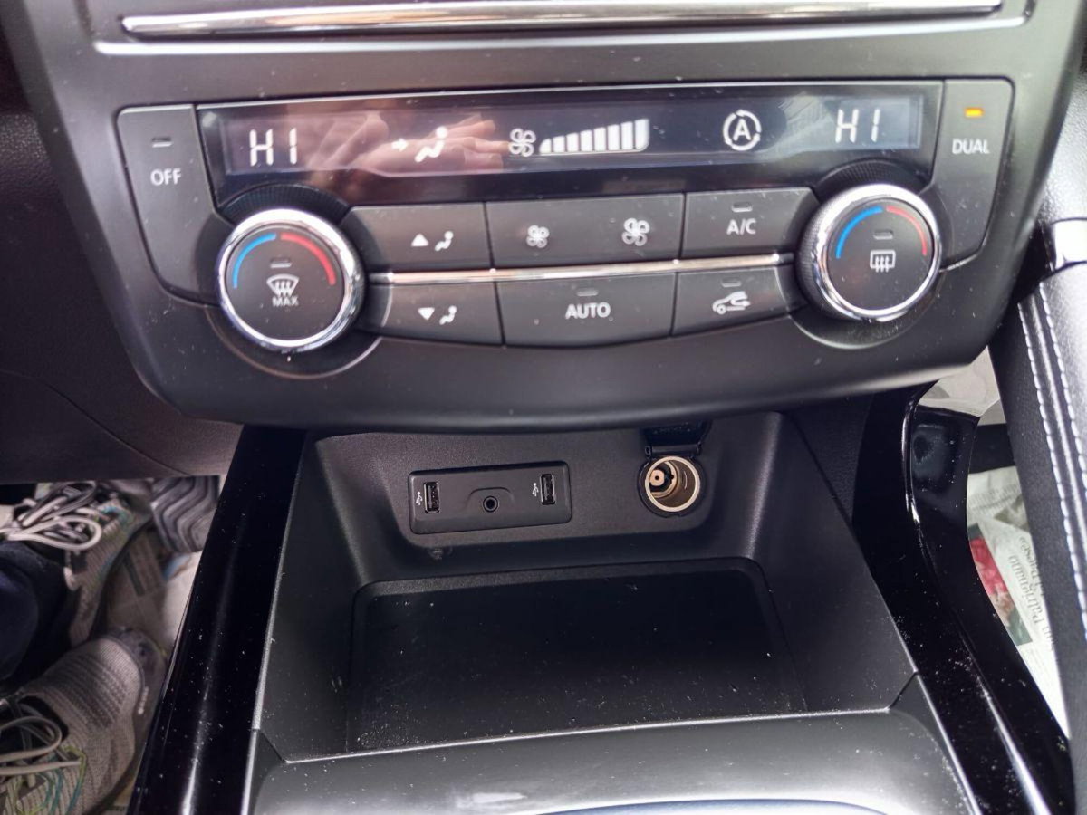 Renault Kadjar dCi 8V 115CV Business (20)