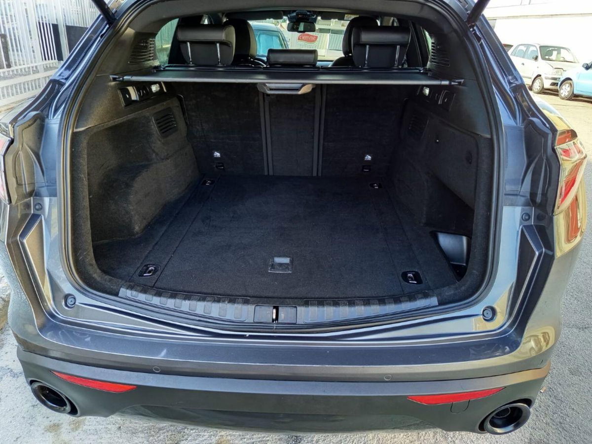 Alfa Romeo Stelvio Stelvio 2.2 Turbodiesel 160 CV AT8 RWD Sprint (11)